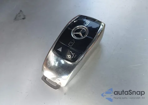 2017 Mercedes-Benz E 300 from USA, damaged, VIN WDDZF4JB2HA068776